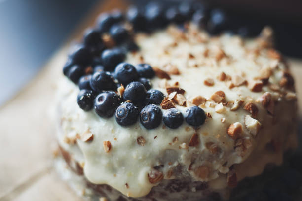 Blueberry cream pie with almonds