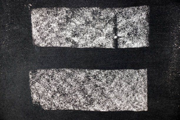 istock Set of white chalk drawing as line brush on black board background 826353660
