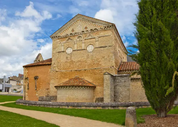 Photo of Baptistery of St. John (Baptistere Saint-Jean) in Poitiers, France