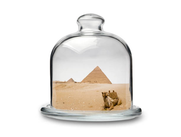 Giza Pyramids in Crystal Cakestand