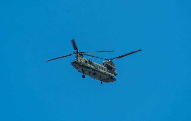 o dia 4 de março de nijmegen - helicopter boeing marines military - fotografias e filmes do acervo