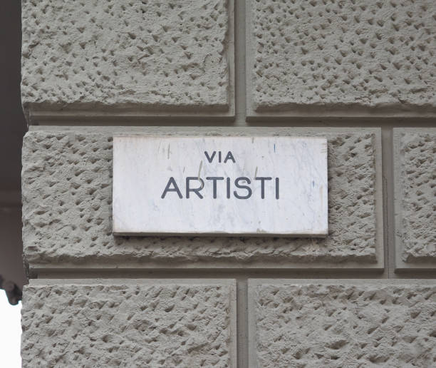 istock via sign artists in Turin 826519282