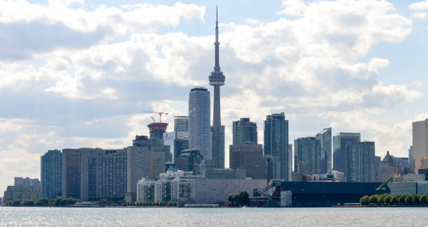 istock Toronto city skyline 826613986