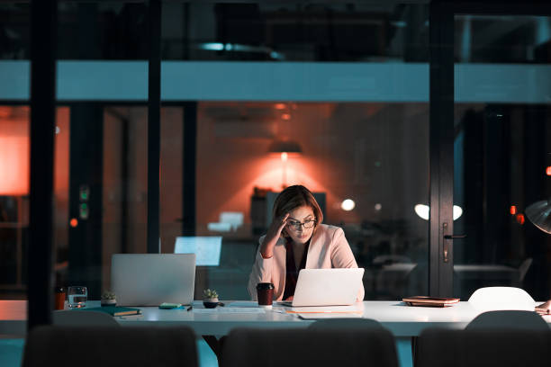 istock Staring at the screen but nothing’s happening 826690634