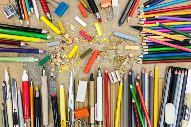 istock artist work tools on brown recycled paper top view 826708714