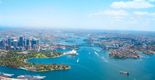 sydney: luftbild - sydney harbor bridge stock-fotos und bilder