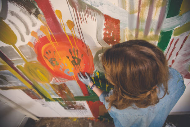 istock New ways to paint a wall 826766394