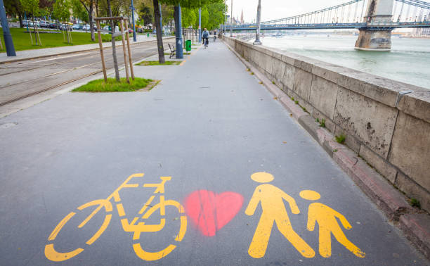 istock Bicycle signs painted on asphalt 826775428