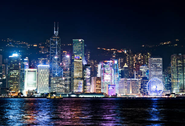 istock Chinese junkboat in Victoria harbour 826778838