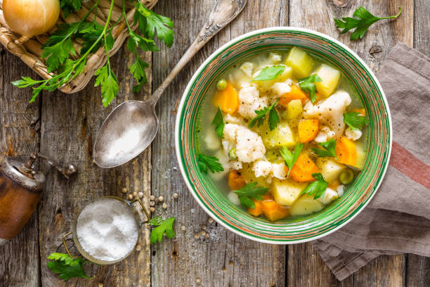 vegetable soup - caldo imagens e fotografias de stock
