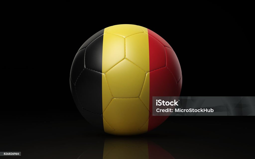 Voetbal getextureerde met Belgische vlag op zwart - Royalty-free Voetbal - Bal Stockfoto