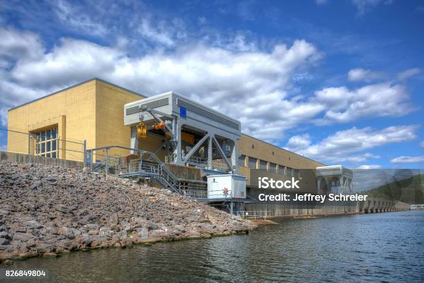 Guntersville Dam Stock Photo - Download Image Now - Hydroelectric Power, Tennessee River, Alabama - US State