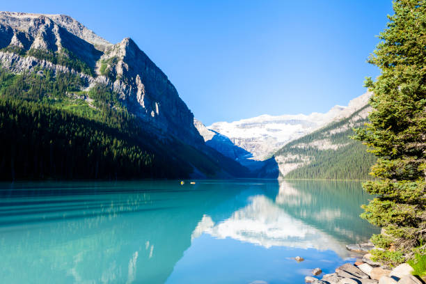 istock lake louise alberta canada 826886054