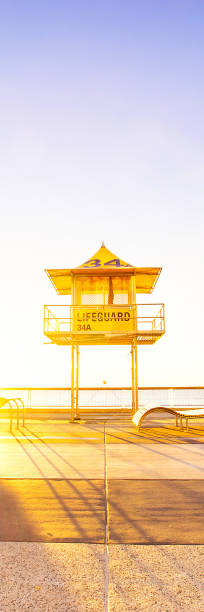 istock Surfers Paradise lifeguard tower at sunrise 826906840