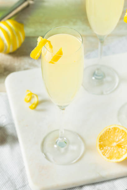 istock Boozy Bubbly Lemon French 75 Cocktail 826909228