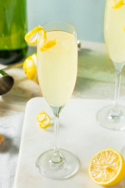 istock Boozy Bubbly Lemon French 75 Cocktail 826909758
