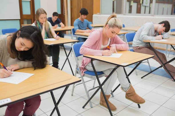 istock People sitting at the classroom 826928572