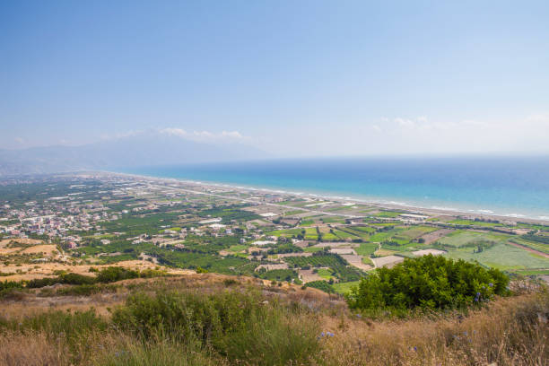 istock Longest coastal strip in Turkey , Samandag 827022492