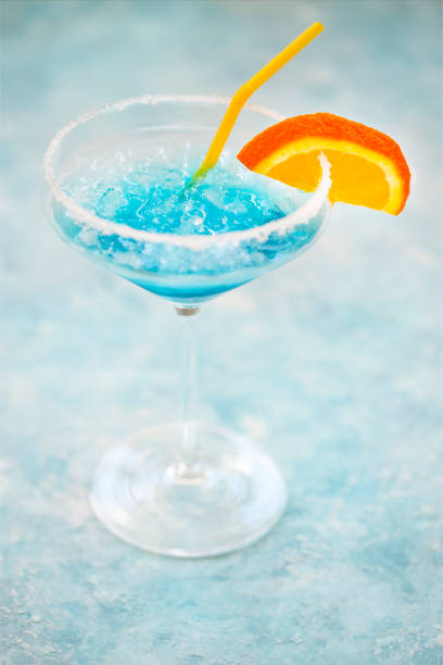 istock Alcohol cocktails on the turquoise background 827050642