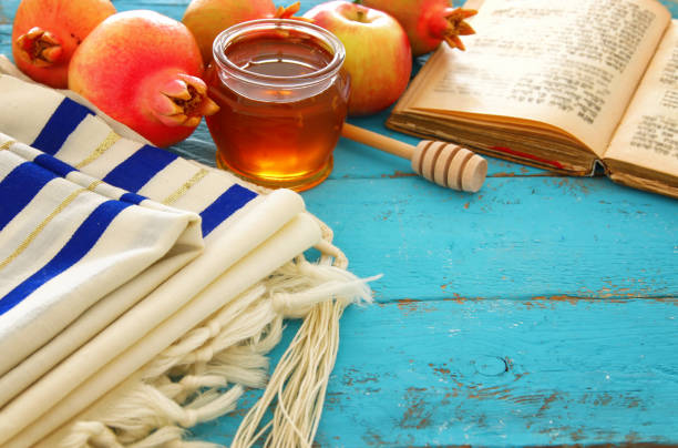 istock Rosh hashanah (jewish New Year holiday) concept. Traditional symbols. 827075428