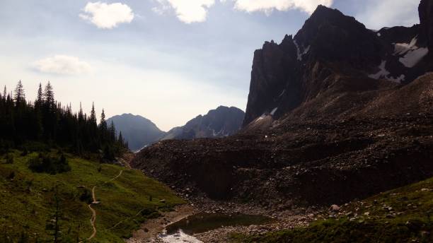 istock Hiking Trail to Gorman Lake 827170378