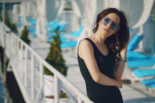 istock girl in sunglasses 827211712