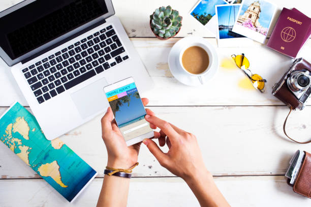 istock Travel booking website in mobile phone screen 827262212