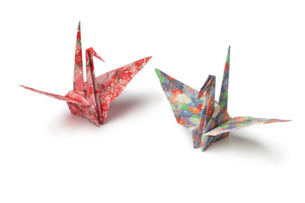 istock Origami paper crane birds 827262854