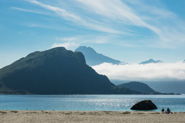 노르웨이에서 lofoten 섬에 haukland 해변 - vestvagoy 뉴스 사진 이미지