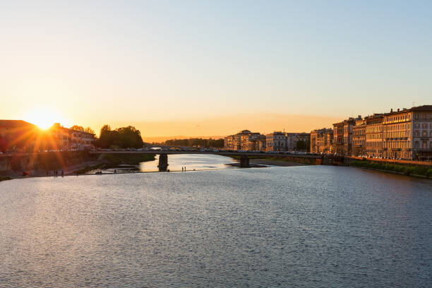 istock Sunset over the River Arno in Florence, Italy 827283952