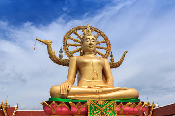 istock Big Buddha statue at Wat Pra Yai (Koh Farn) in Koh Samui, Thailand 827313406