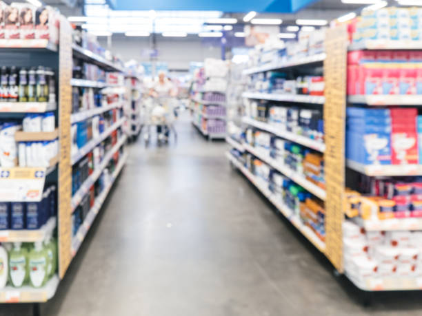istock blurred supermarket aisle 827323560