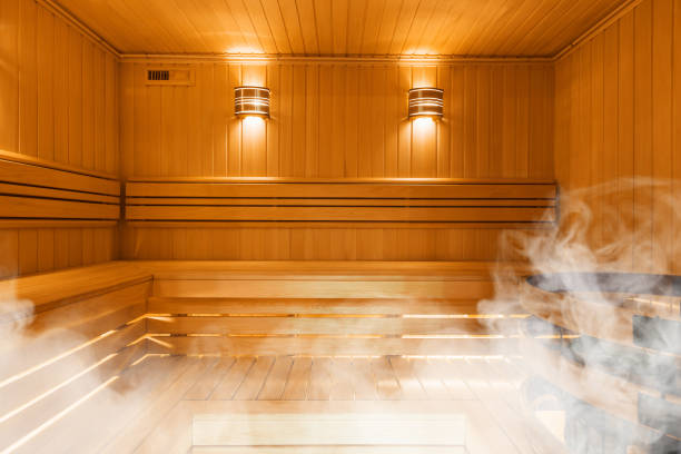 interior of finnish sauna, classic wooden sauna - banho terapêutico imagens e fotografias de stock
