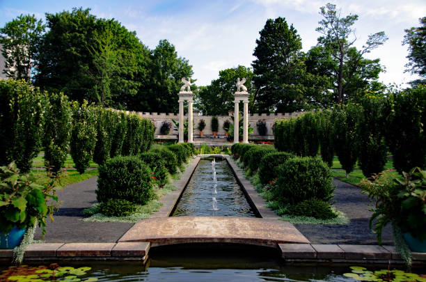 caídas y el jardín - yonkers fotografías e imágenes de stock