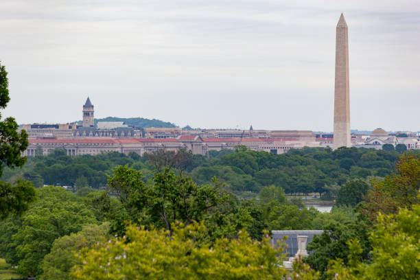 istock Washington Monument Washington DC, USA 827445402