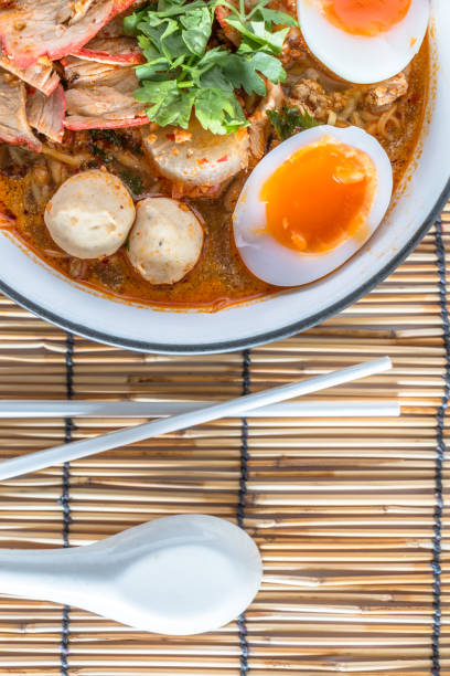 istock Delicious noodles with shrimp 827470420