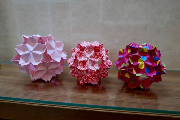 istock Japanese paper decorations 827485744