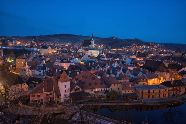 istock Cesky Krumlov city view at night 827563170