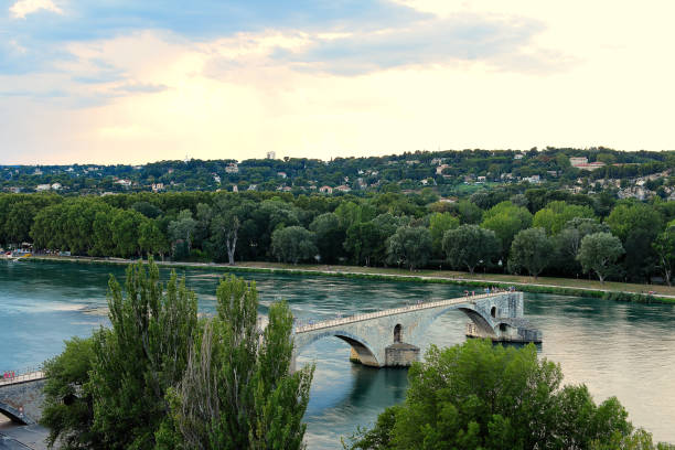 istock The bridge of avignon 827572578