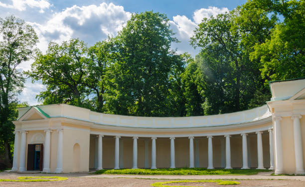 istock Echo-colonnade in the public park 827580646