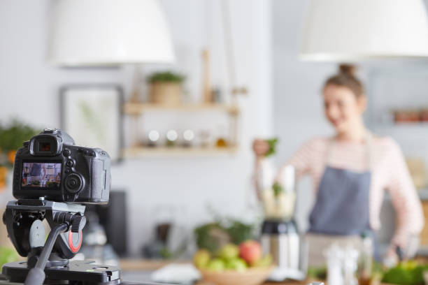istock Vlog about healthy smoothie 827581746