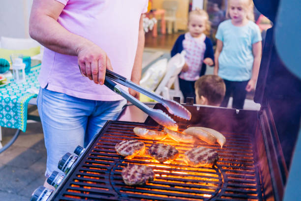 istock Having Summer Backyard Party Outside 827599916