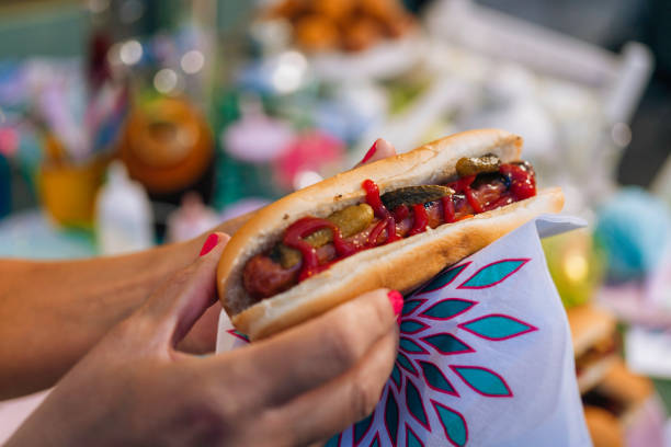 istock Having Summer Backyard Party Outside 827599920