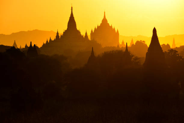 istock Silhouette Big Pagoda at Sunset, Bagan, Myanmar 827638150