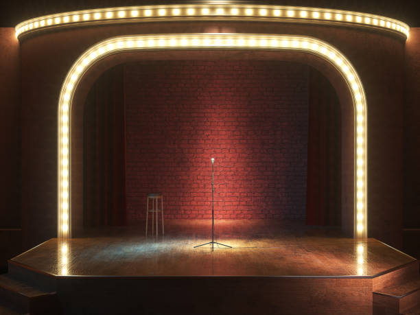 dark empty stage with microphone. 3d render - comedian imagens e fotografias de stock