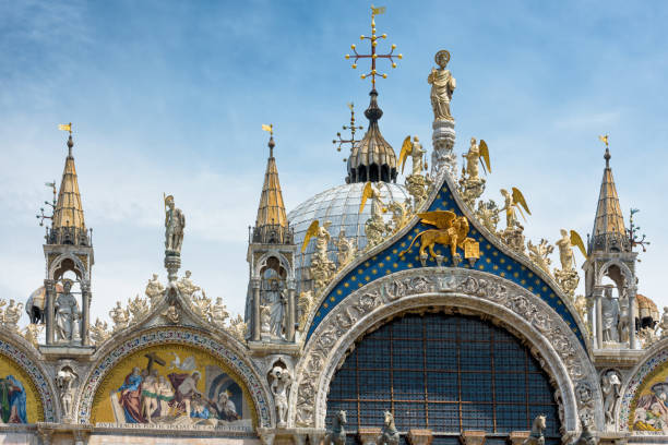 istock Saint Mark`s Basilica in Venice, Italy 827730318