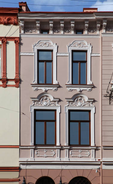istock windows of the ancient building 827755502