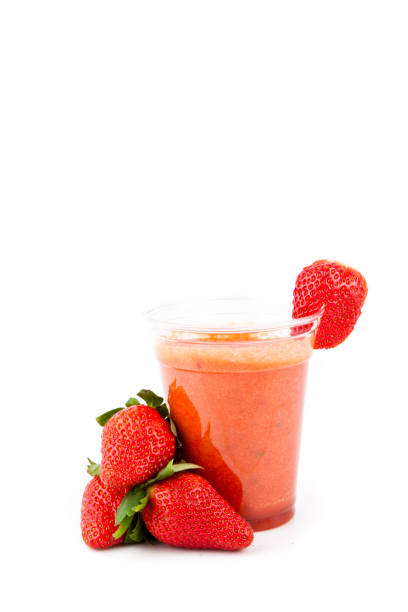 istock Strawberry juice drink 827803524