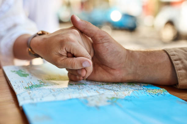 istock Hand in hand around the world 827834394