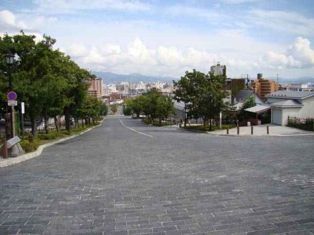 istock Road where the sea can be seen 827862406